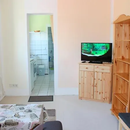 Ferienwohnung Hannelore - Preiswertes Miniappartement In Zentraler Lage - #29817 *